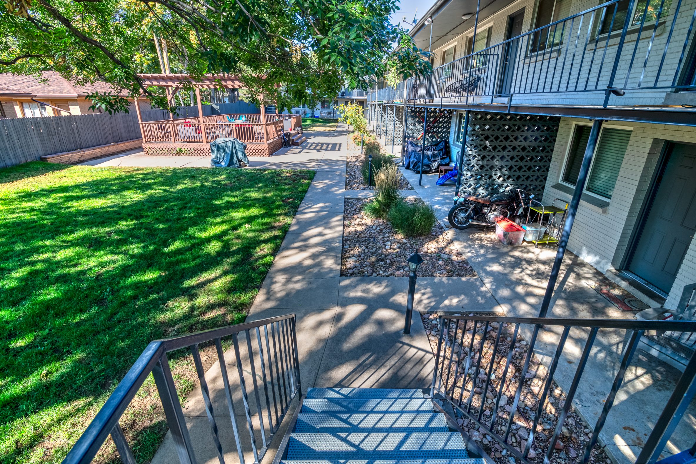 Clay Street Apartments